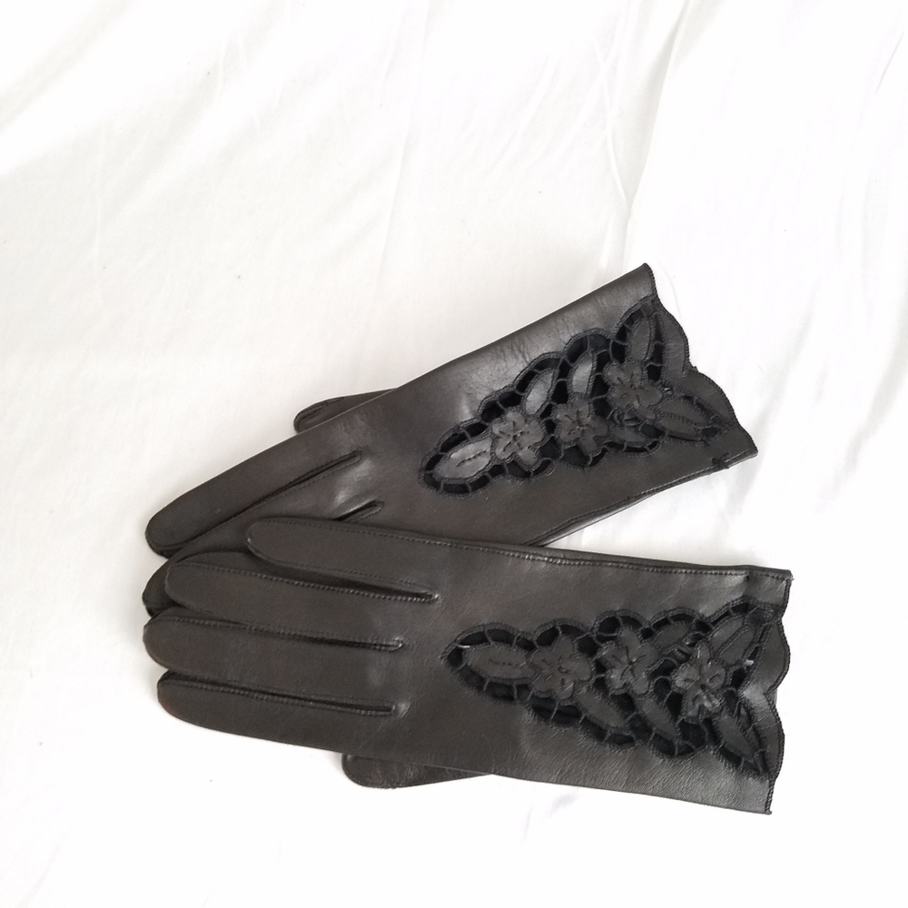 Vintage womens size extra small black guinine leather gloves